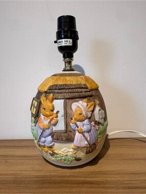 Vintage Bunny Cottage Ceramic Table Lamp - Pastel Colors